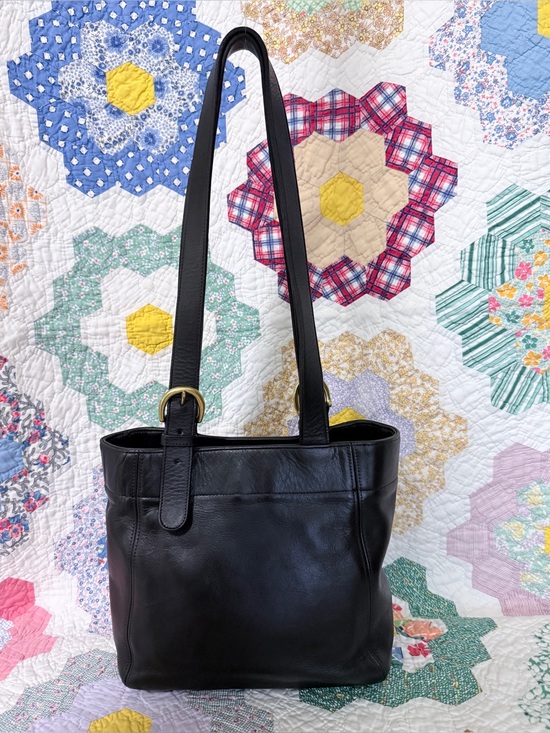 Coach Handbags - Vintage 90s Coach SoHo Buckle Tote Bag